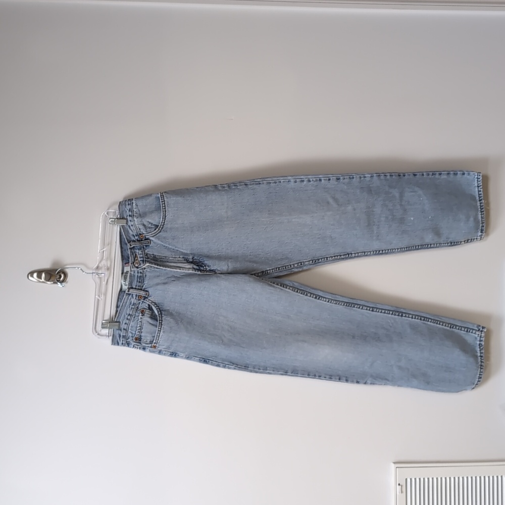 Men's Relaxed Fit Levi's (550)- Size: W33 L32